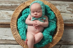 Knitted-Hat-Blanket