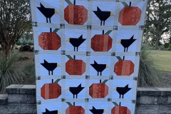 Crows-and-Pumpkins-Queen-King